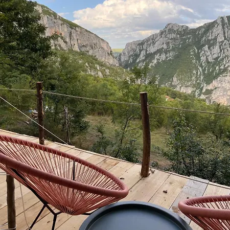Rosehip Camp * Trnski Odorovci