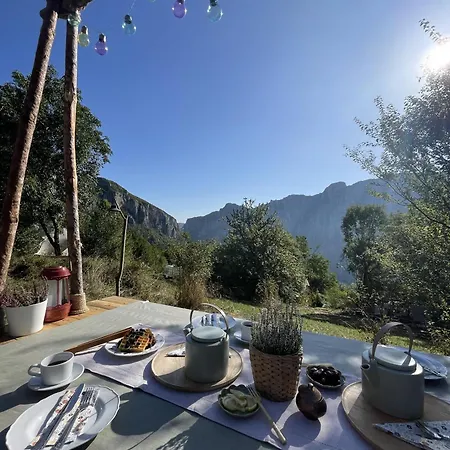 Rosehip Camp Luxury tent Trnski Odorovci